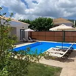 Anthemis Luxury Villa *
