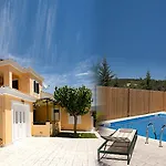 Villa Anthemis Luxury Kariótai