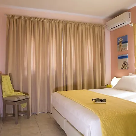 Anthemis Luxury Vilă *