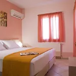 Anthemis Luxury Kariótai