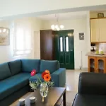 Anthemis Luxury Kariótai