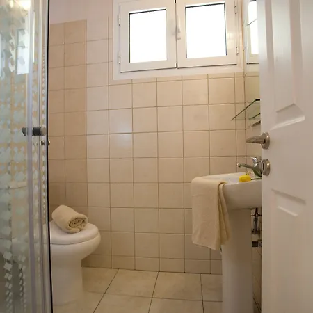 Anthemis Luxury Villa Kariotai