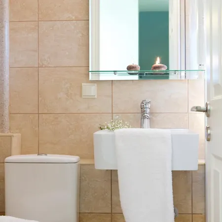 Anthemis Luxury * Kariótai